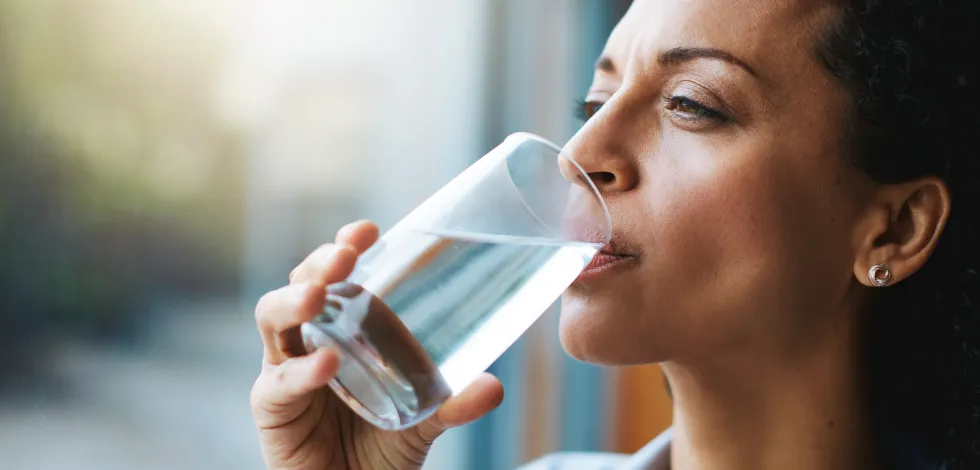 Hidratación óptima: Importancia del agua en tu dieta diaria